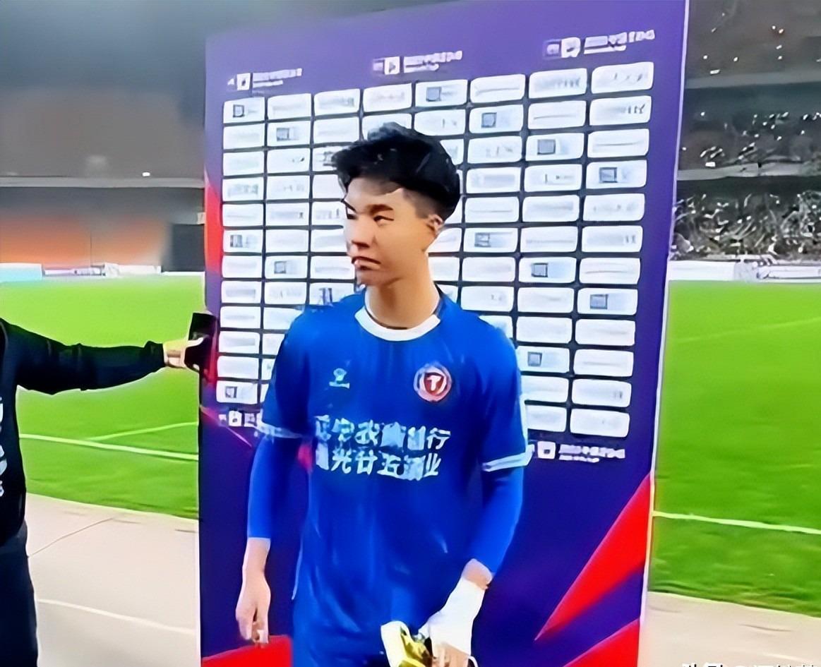app下载-原来他俩是父子,父亲是国安名宿,儿子是U18新秀 已登陆英超球队
